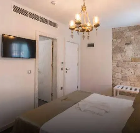 Provence Mansion מלון 2*