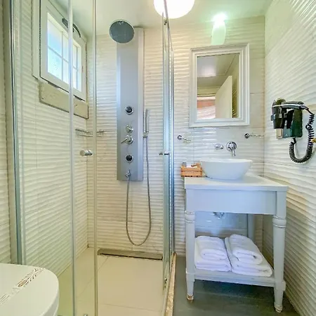 Provence Mansion 2*