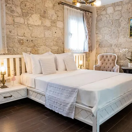 Provence Mansion