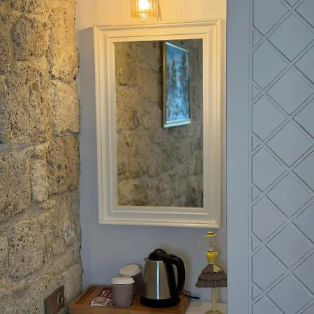 Provence Mansion Szálloda 2*