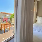 Provence Mansıon Alaçati Alacati