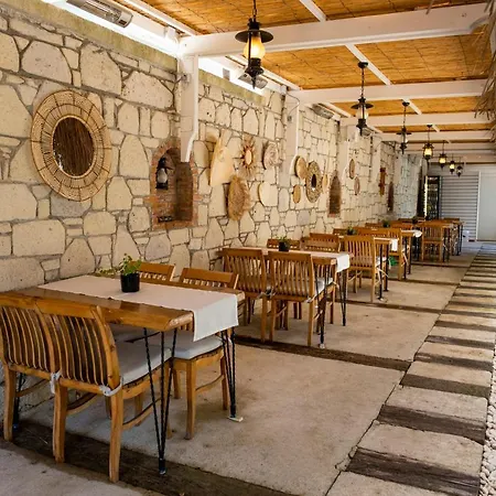 Provence Mansion Hotel 2*