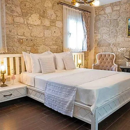 Provence Mansion 2* Alacati