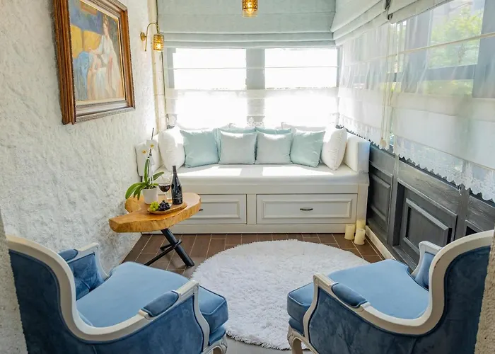 Hotel Provence Mansion