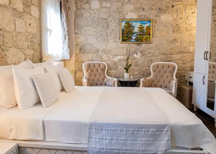 Provence Mansion