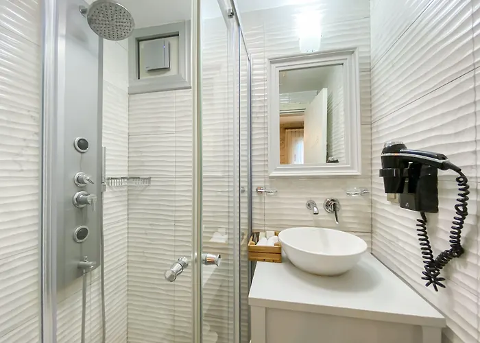 Provence Mansion Hotel